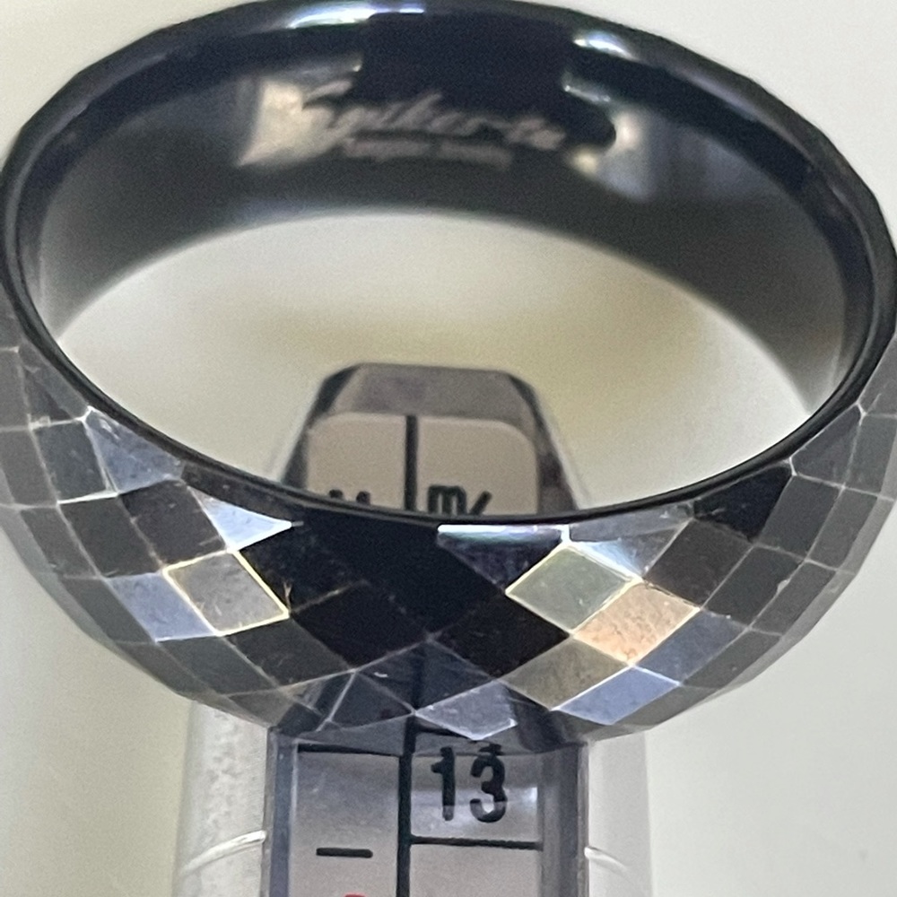 Spikes- tu Tungsten Ring